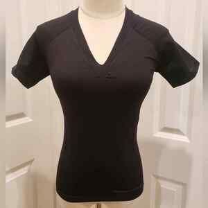 Morera Seamless Activewear Black Soft Smooth Sport Top Medium
